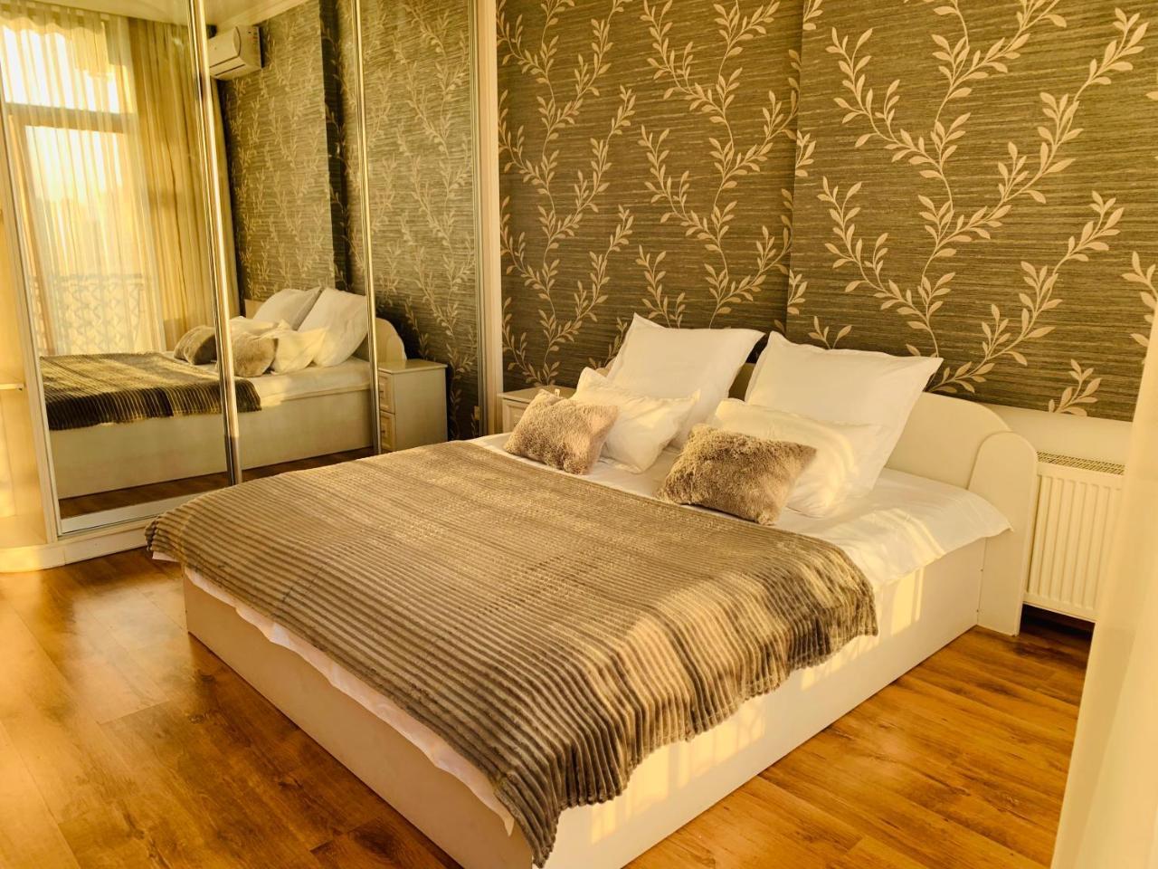 Arkadia Palace 2Bd Apartment Одеса Екстериор снимка